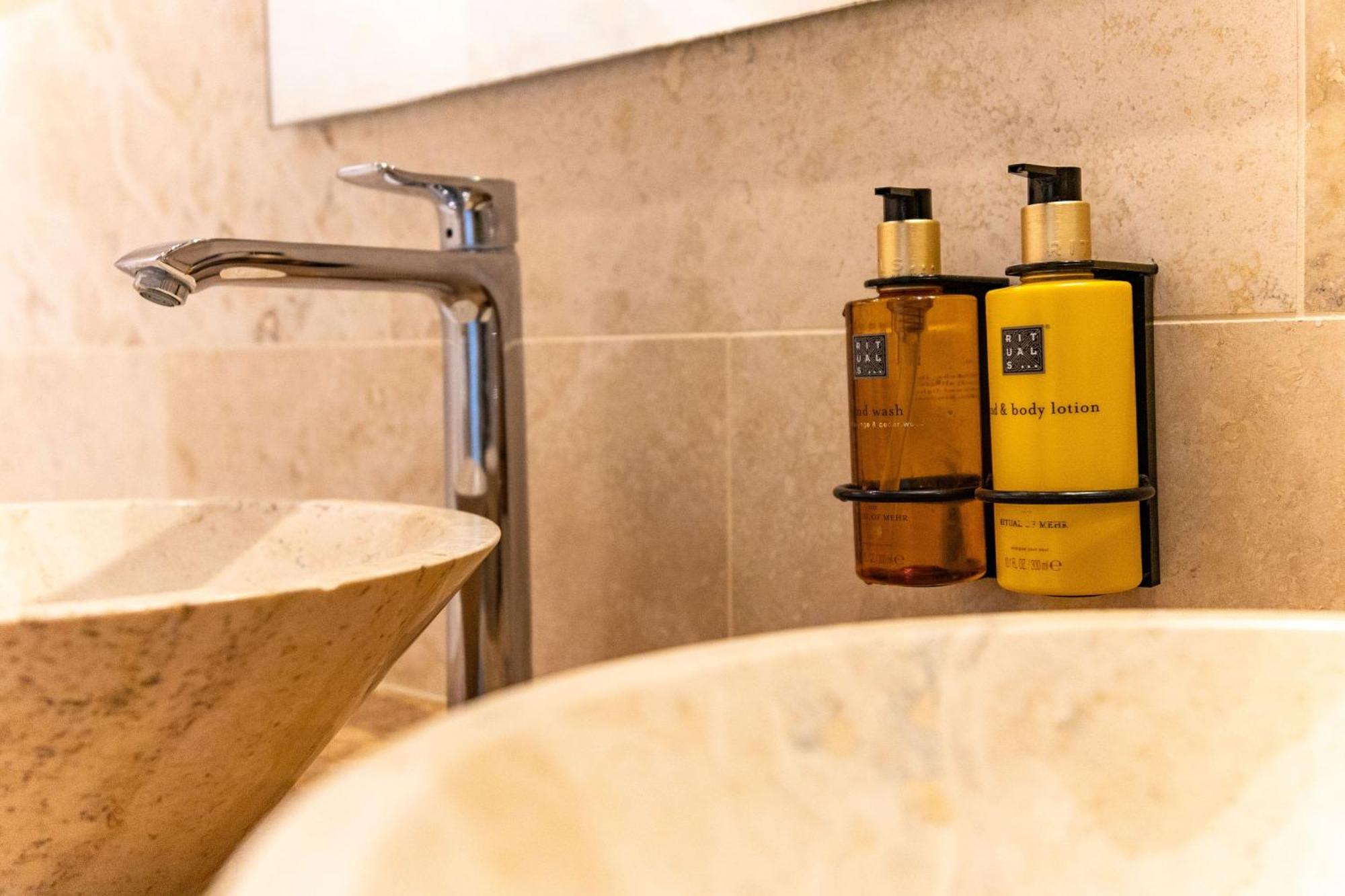 Bayside Boutique Hotel - Blue Bay Golf & Beach Resort Dorp Dorp Sint Michiel エクステリア 写真